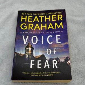 Heather Graham Paperback-VOICE OF FEAR:A Paranormal Mystery 2022